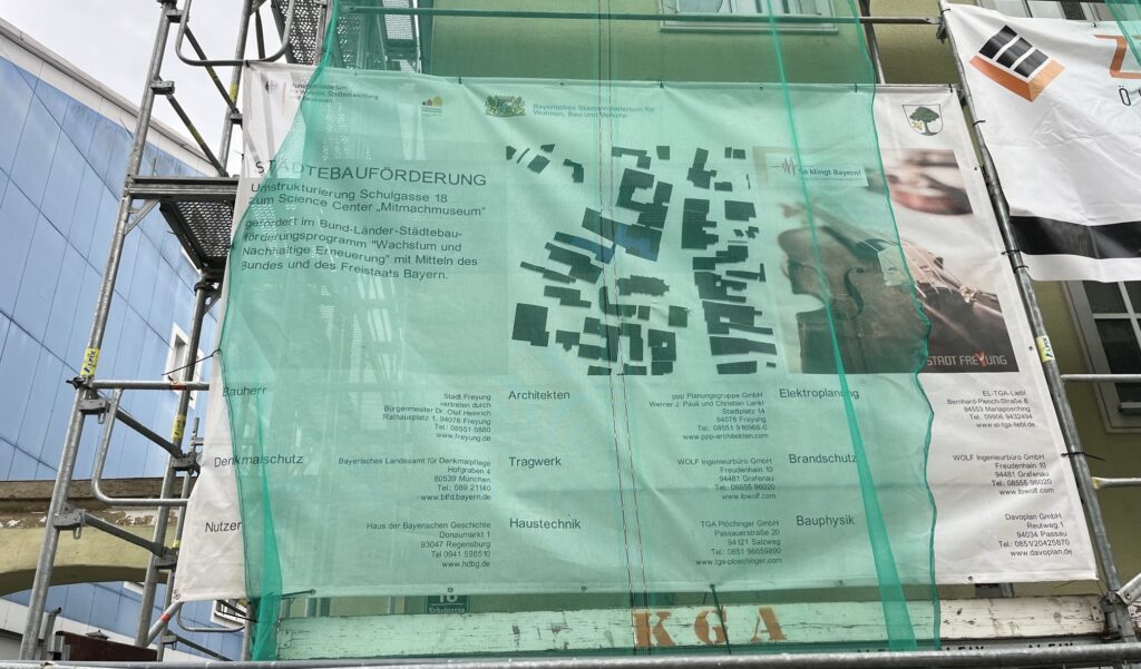 TonYversum, Freyung – Baustelle